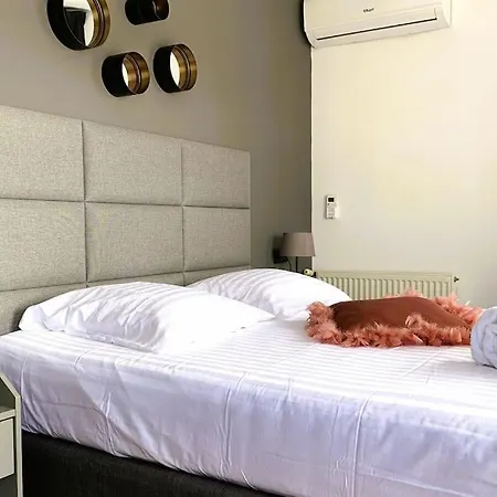 Casa Serenity Au Canal Avec Piscine Et Amarre Villa Empuriabrava