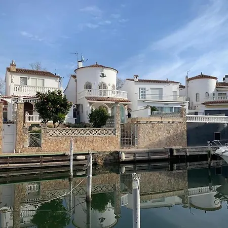 Casa Serenity Au Canal Avec Piscine Et Amarre *